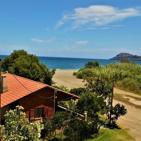 Wooden Beach House Villa Gerani  Eksteriør billede